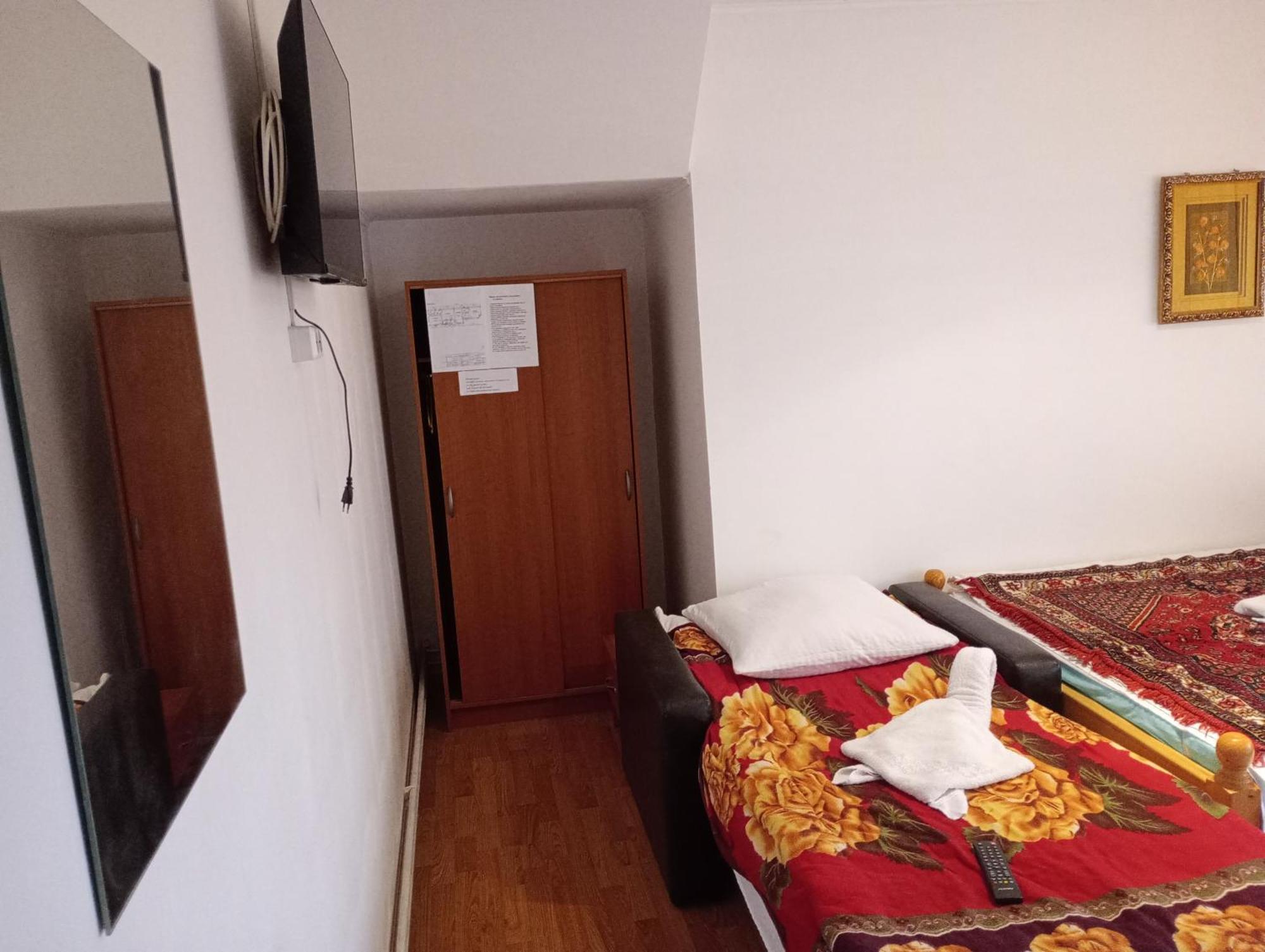 Pensiunea Irina 1 Si 2 Zarnesti Exterior photo